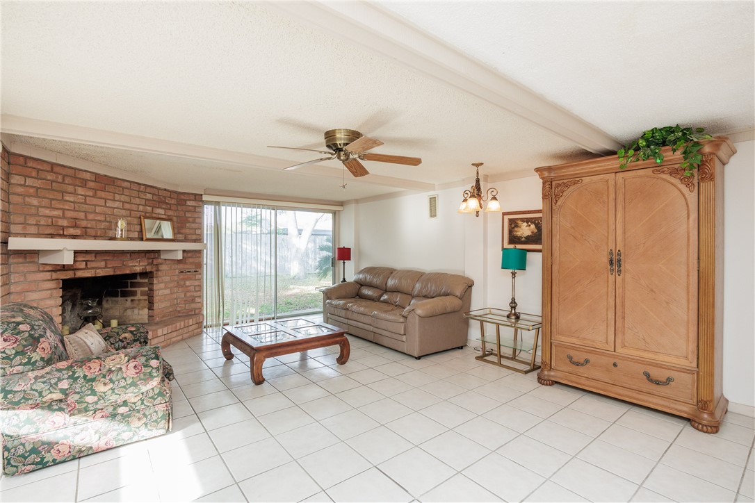 4025 Tripoli Drive Corpus Christi TX 78411