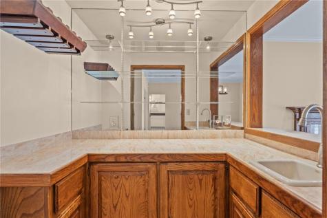 505 Spyglass Rockport TX 78382