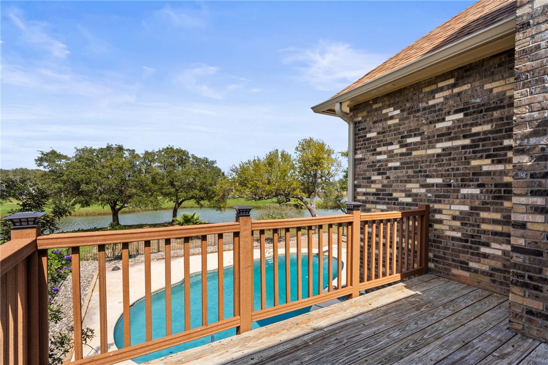505 Spyglass Rockport TX 78382