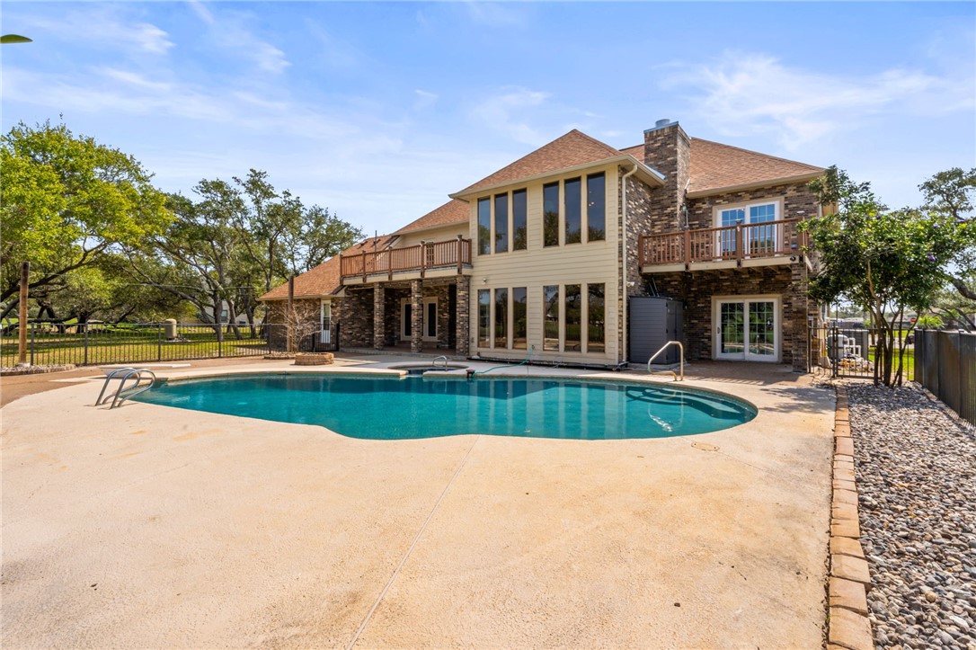 505 Spyglass Rockport TX 78382