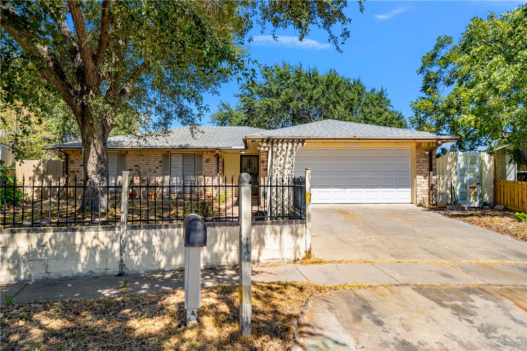 2210 Brighton Drive Corpus Christi TX 78418