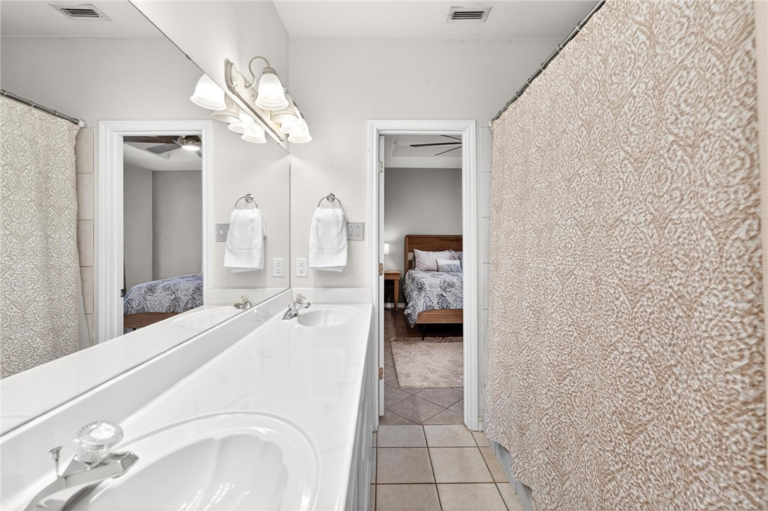 14001 Fortuna Bay Drive 3 Corpus Christi TX 78418
