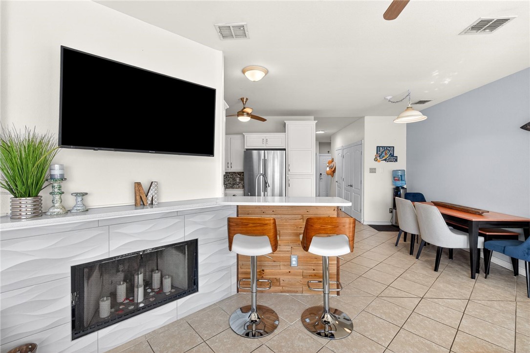 14001 Fortuna Bay Drive 3 Corpus Christi TX 78418