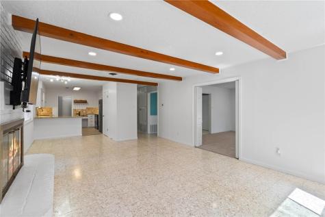 1905 Shores Lane Rockport TX 78382