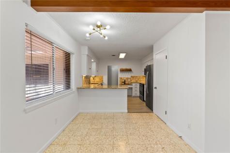 1905 Shores Lane Rockport TX 78382