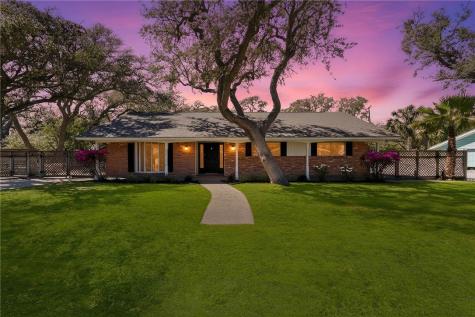 1905 Shores Lane Rockport TX 78382