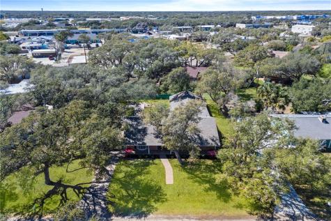 1905 Shores Lane Rockport TX 78382