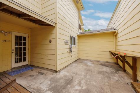 3002 Quail Springs E-5 Corpus Christi TX 78414