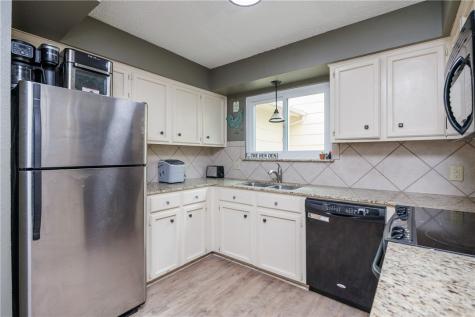 3002 Quail Springs E-5 Corpus Christi TX 78414
