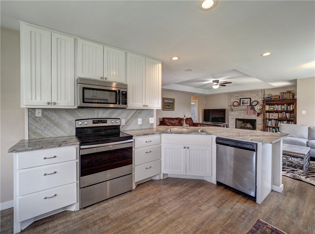 543 Lydia Ann Channel Port Aransas TX 78373