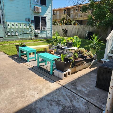 1517 Ocean Drive Corpus Christi TX 78404
