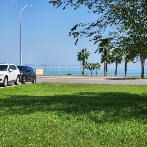 1517 Ocean Drive Corpus Christi TX 78404