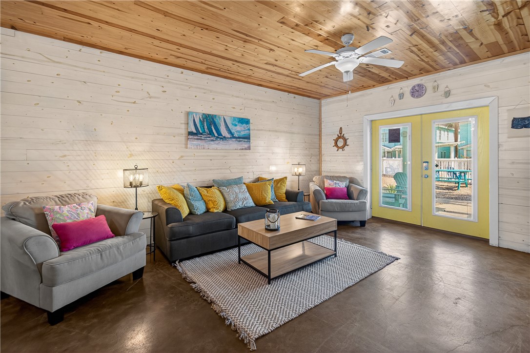 2120 S 11th Street 703 Port Aransas TX 78373