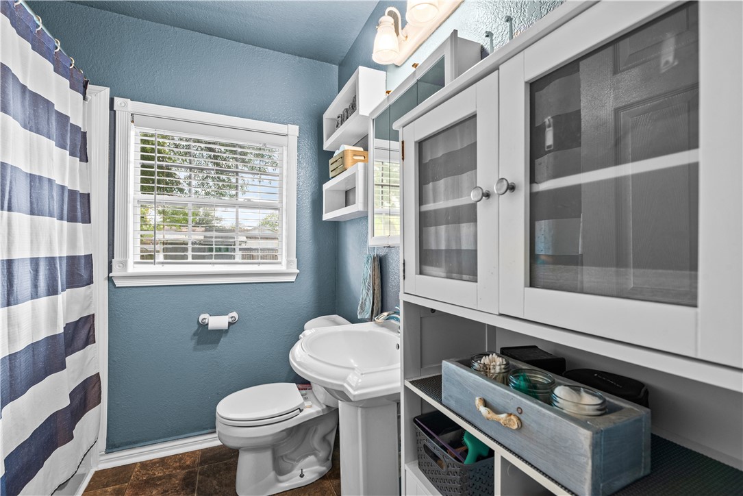 4229 Devon Drive Corpus Christi TX 78415
