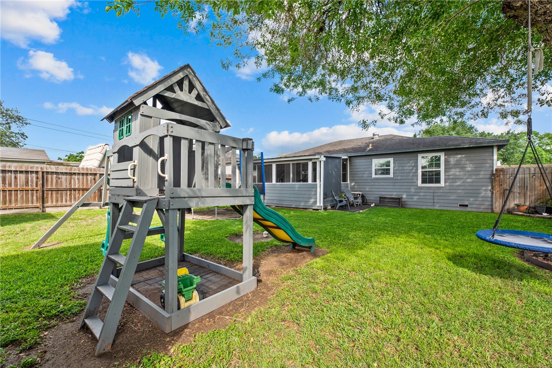 4229 Devon Drive Corpus Christi TX 78415