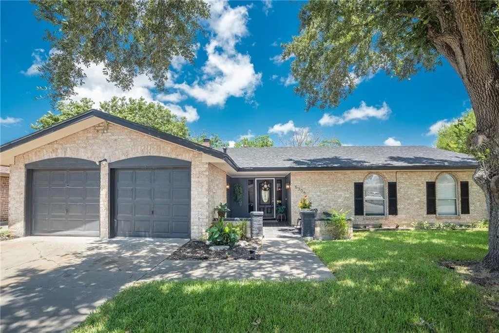 5306 Crestwick Drive Corpus Christi TX 78413