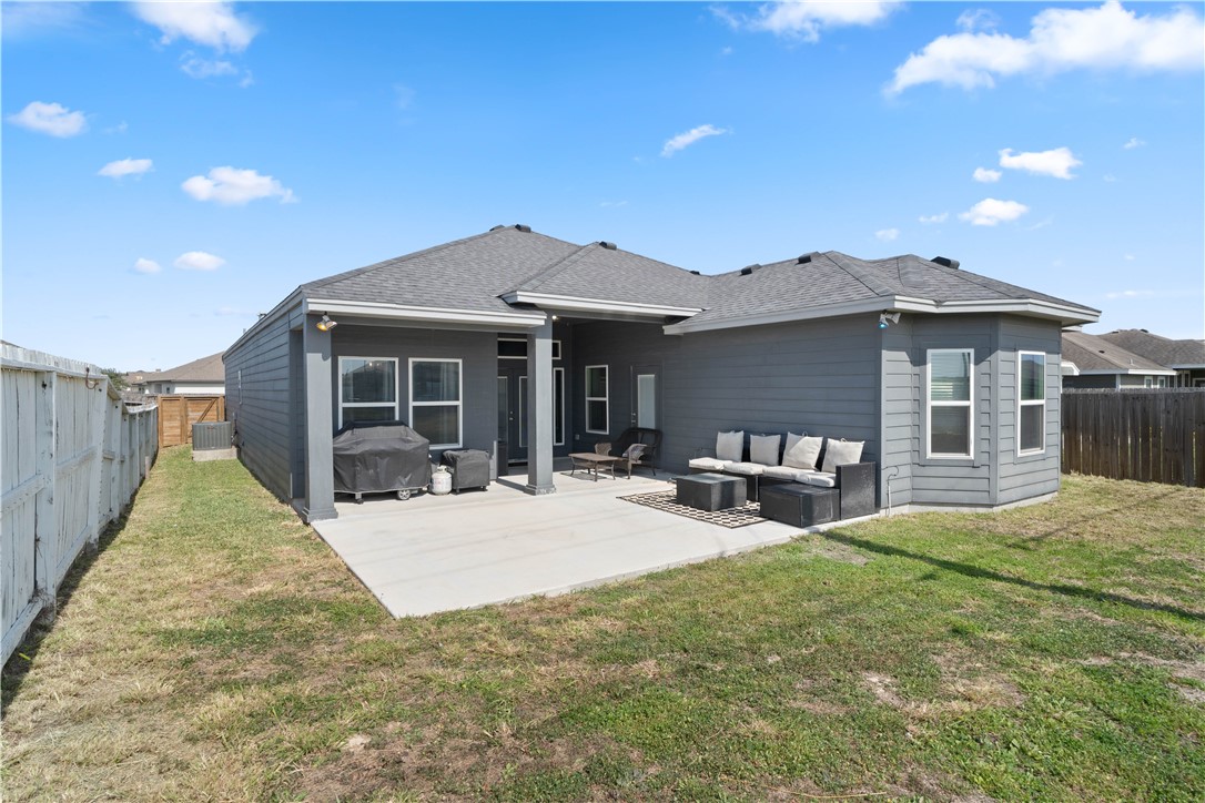 1633 Antoinette Drive Corpus Christi TX 78418