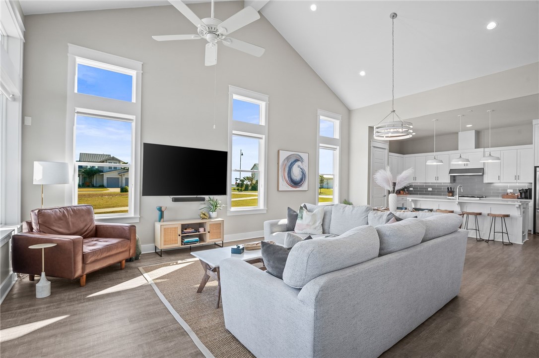 110 Foxtail Lane Rockport TX 78382