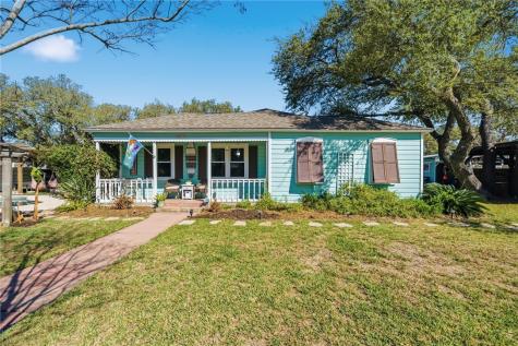 607 Chaparral Street Fulton TX 78358