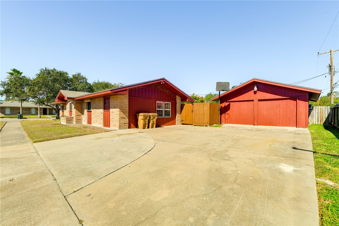 1322 W Cherrystone Drive Corpus Christi TX 78412