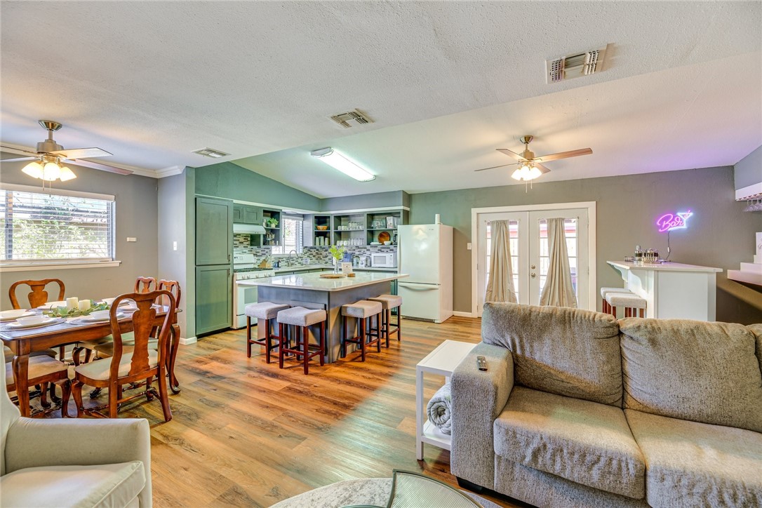 1322 W Cherrystone Drive Corpus Christi TX 78412