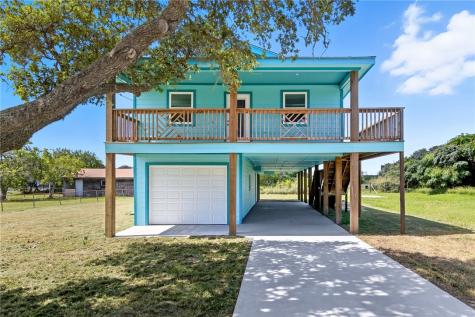 1123 S Fuqua Street Rockport TX 78382
