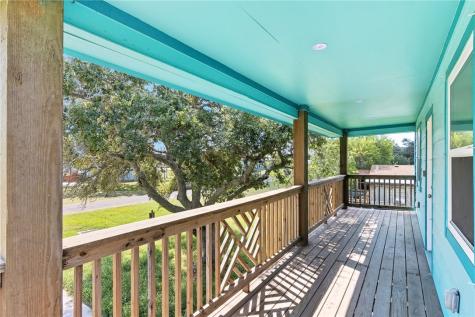 1123 S Fuqua Street Rockport TX 78382