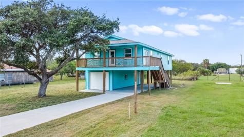 1123 S Fuqua Street Rockport TX 78382