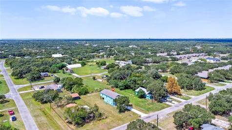 1123 S Fuqua Street Rockport TX 78382