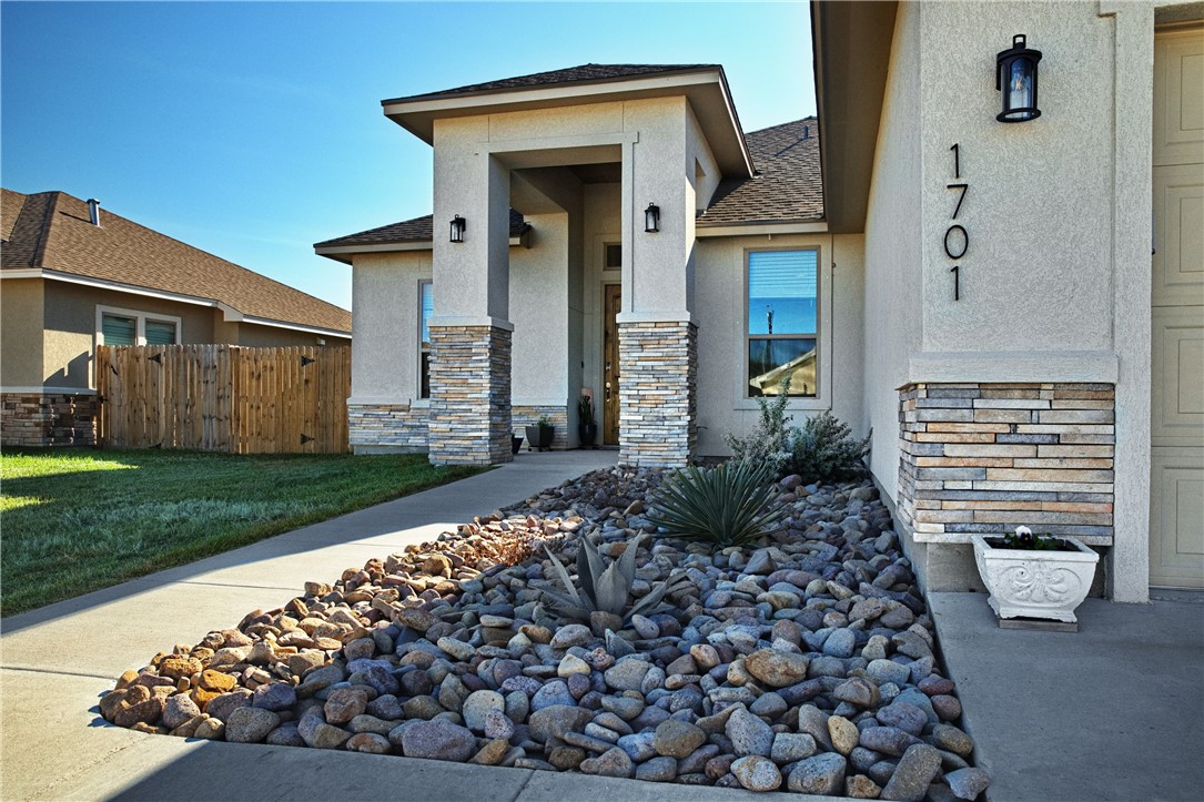 1701 Elm View Drive Corpus Christi TX 78418