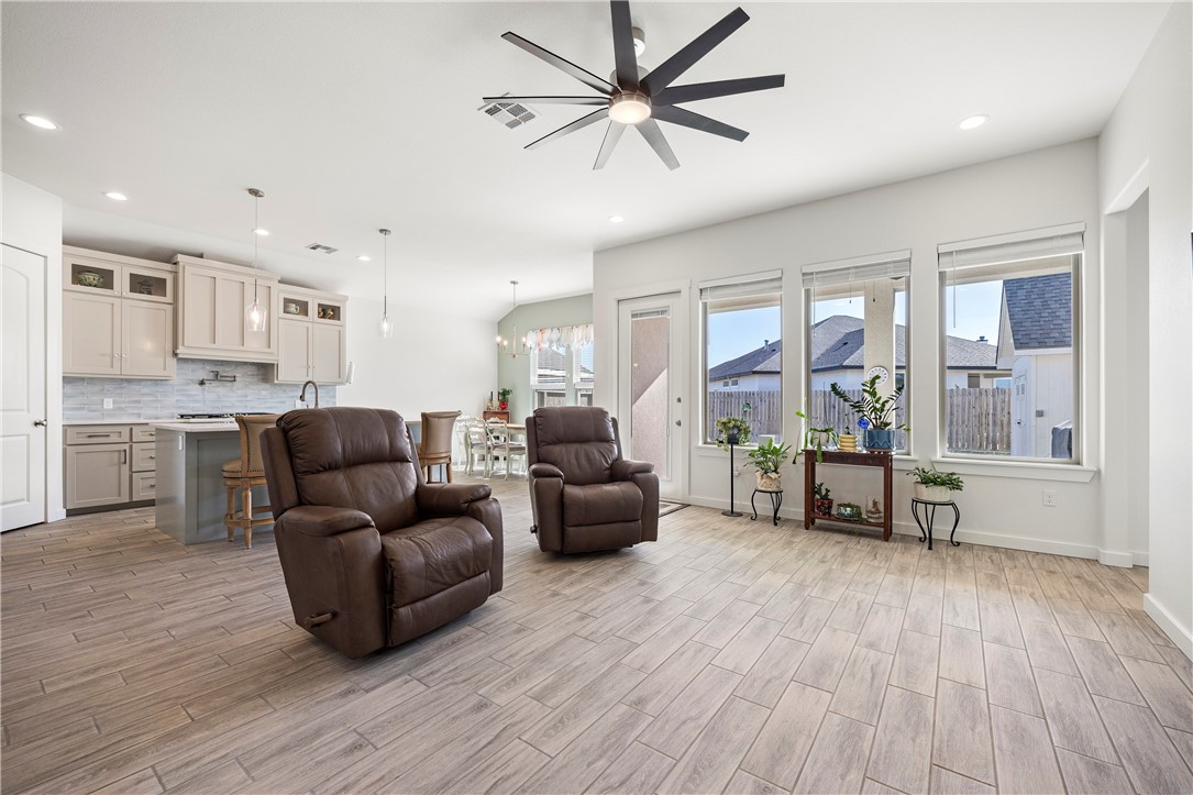 1701 Elm View Drive Corpus Christi TX 78418