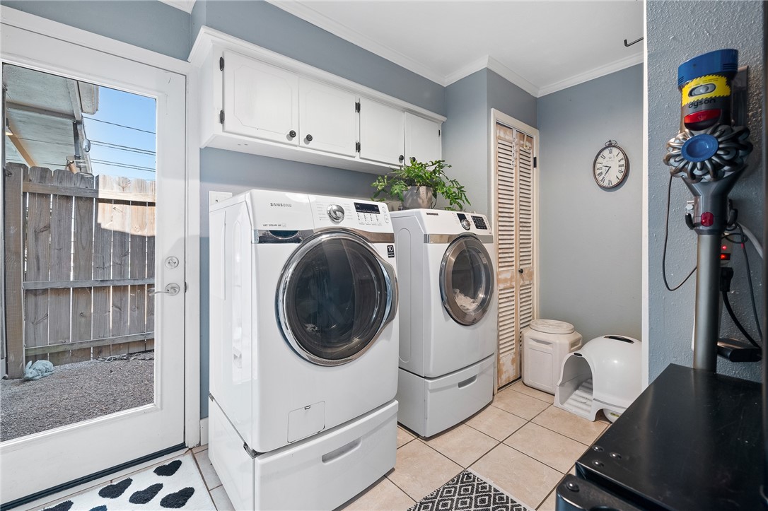 53 Camden Place Corpus Christi TX 78412
