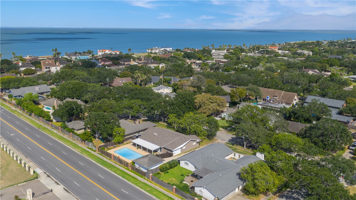 53 Camden Place Corpus Christi TX 78412