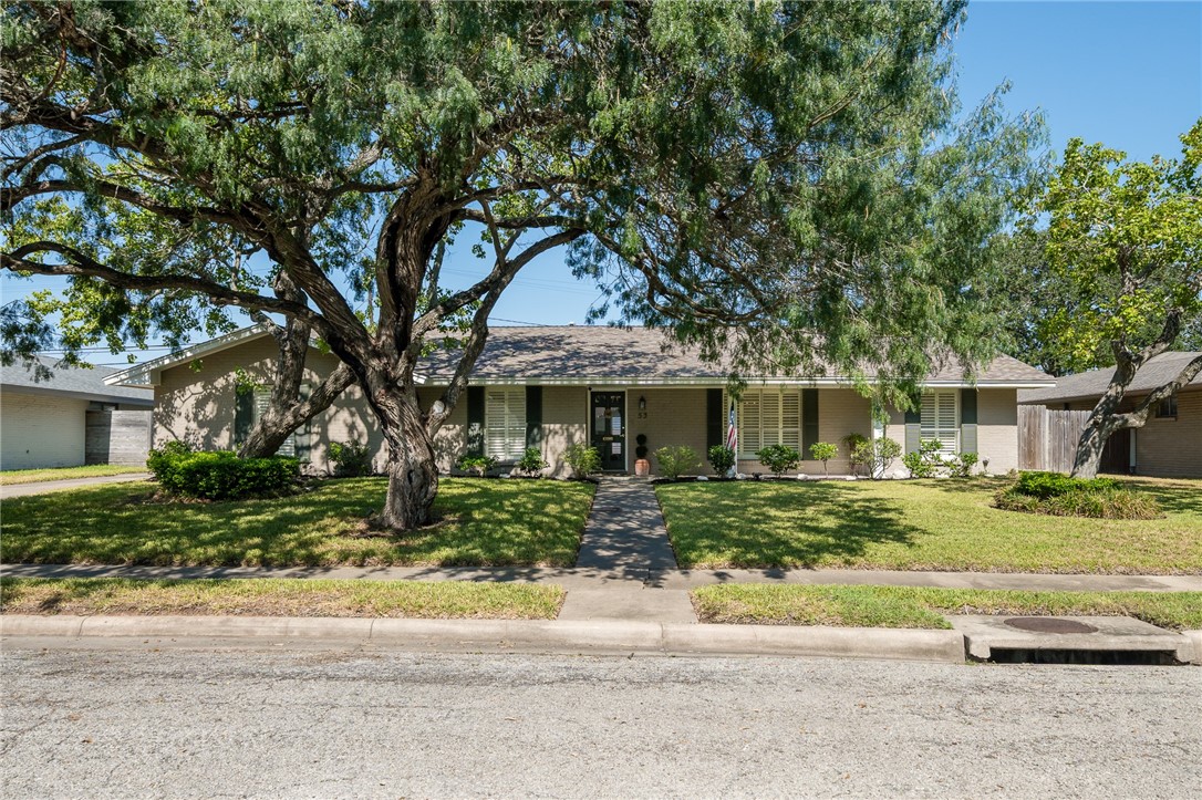 53 Camden Place Corpus Christi TX 78412