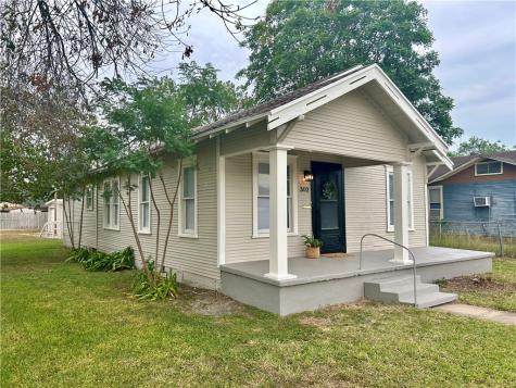302 E Huisache Avenue Kingsville TX 78363