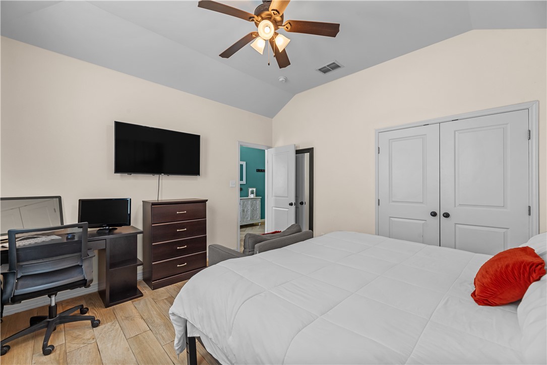 3818 Woodhouse Corpus Christi TX 78414