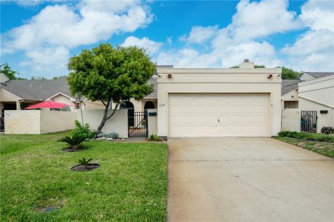 137 Santa Fe Drive Rockport TX 78382