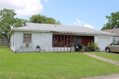 1509 Bowie Drive Victoria TX 77901