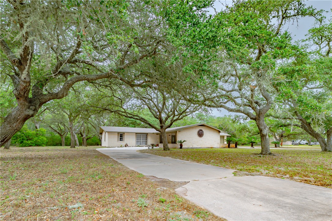 1309 Mesquite Street Rockport TX 78382