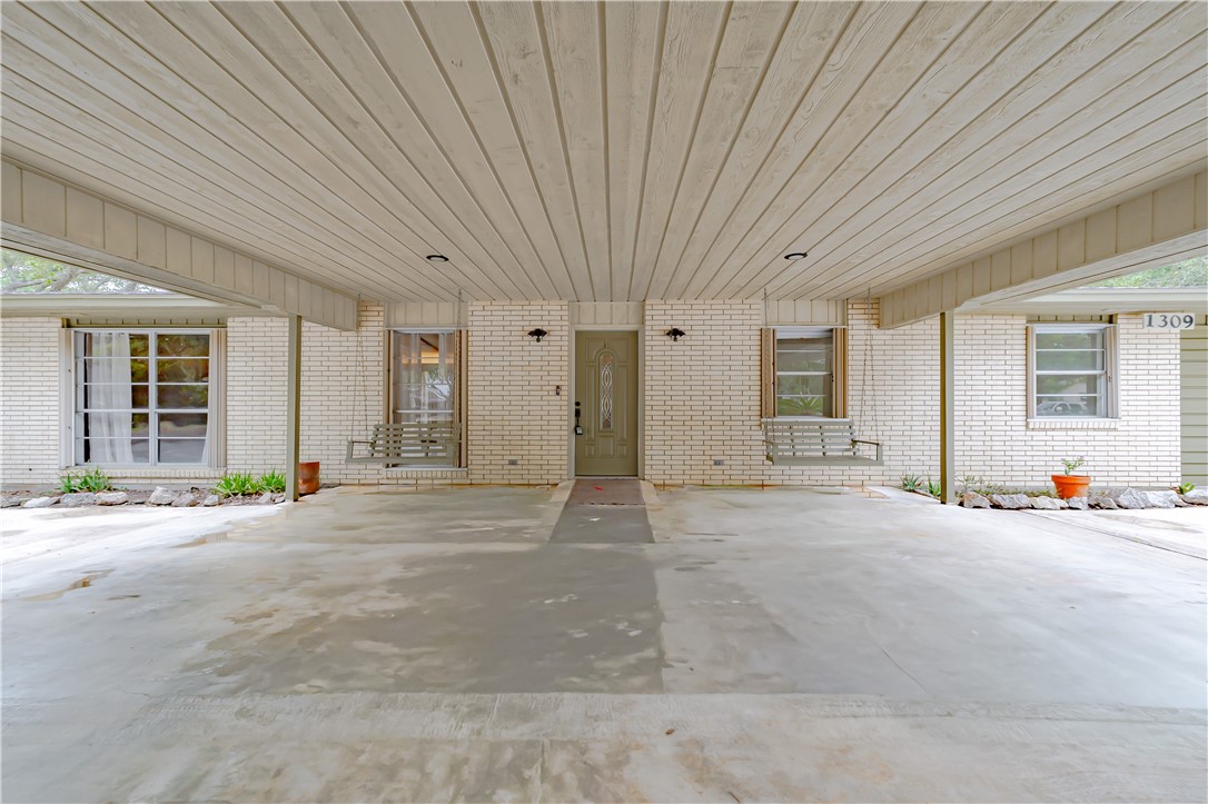 1309 Mesquite Street Rockport TX 78382