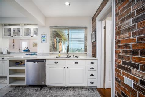 1703 Bayshores Rockport TX 78382