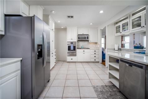 1703 Bayshores Rockport TX 78382
