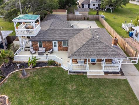 1703 Bayshores Rockport TX 78382