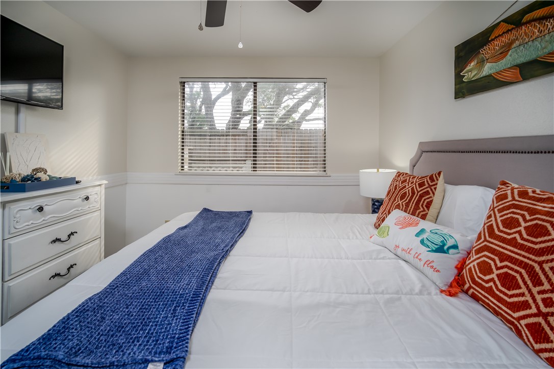 1703 Bayshores Rockport TX 78382