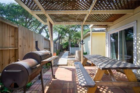 1703 Bayshores Rockport TX 78382