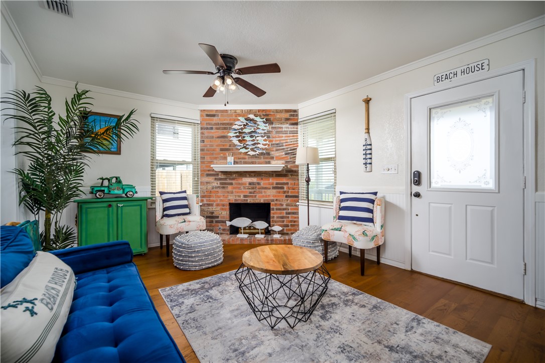 1703 Bayshores Rockport TX 78382
