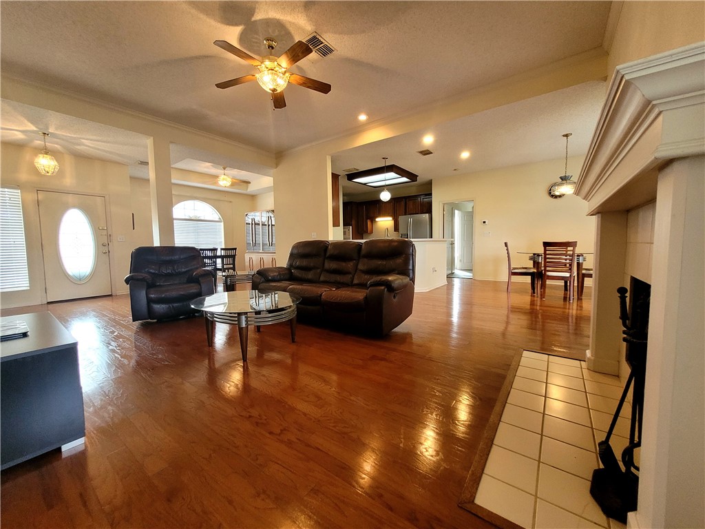 4914 Kerrville Drive Corpus Christi TX 78413