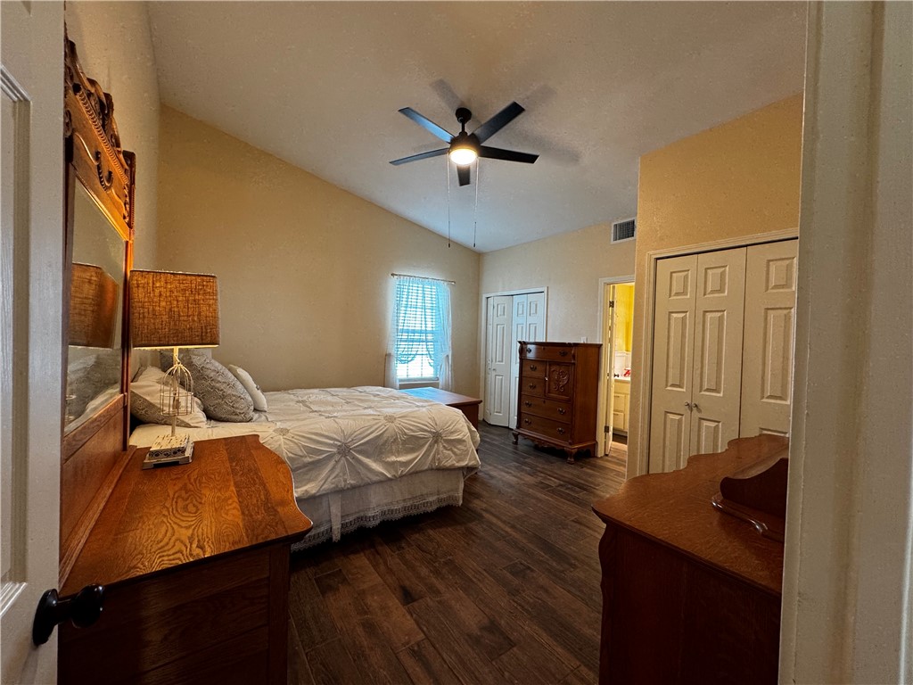 202 W Roberts Avenue Port Aransas TX 78373
