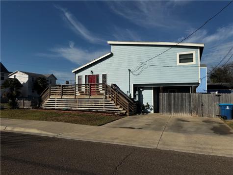 202 W Roberts Avenue Port Aransas TX 78373