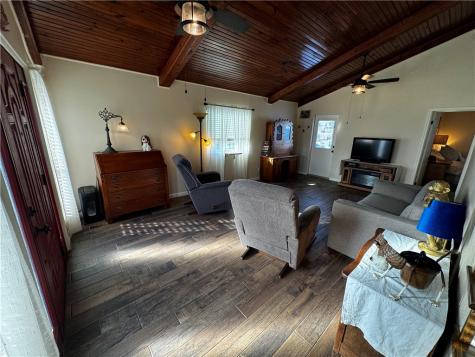 202 W Roberts Avenue Port Aransas TX 78373